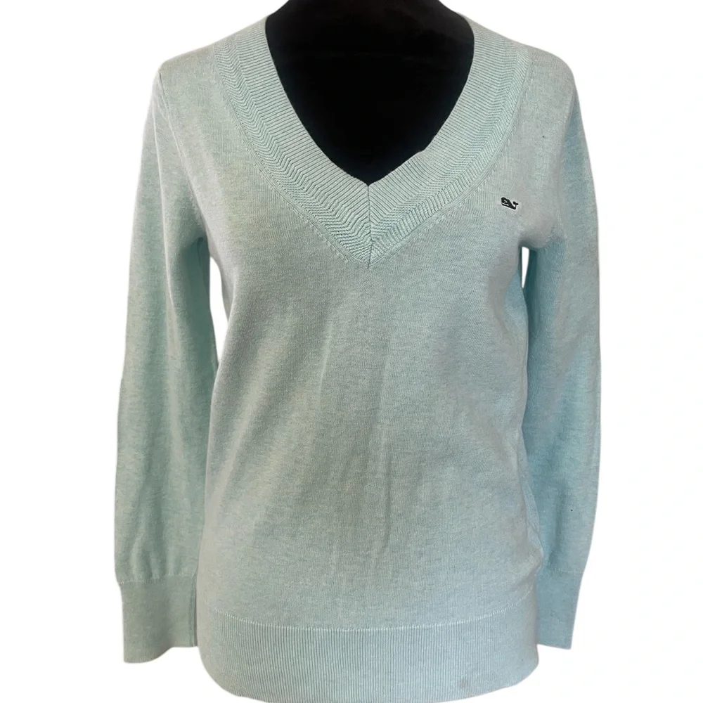 Vineyard Vines Turquoise baby blue V neck fitted sweater, XS - Picture 4 of 9